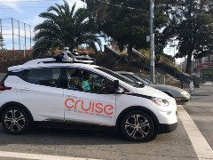 通用 Cruise 自动驾驶汽车发生车祸后宣布召回，并将进行软件升级