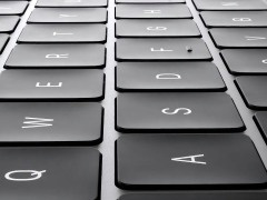 苹果新专利暗示未来 MacBook Pro 采用无键设计
