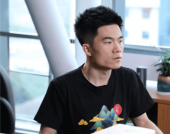 东方甄选股价跌近5%，董宇辉做错了什么？