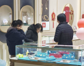 宋清辉：金价狂飙至历史最高 是由地缘风险引发投资避险情绪所致