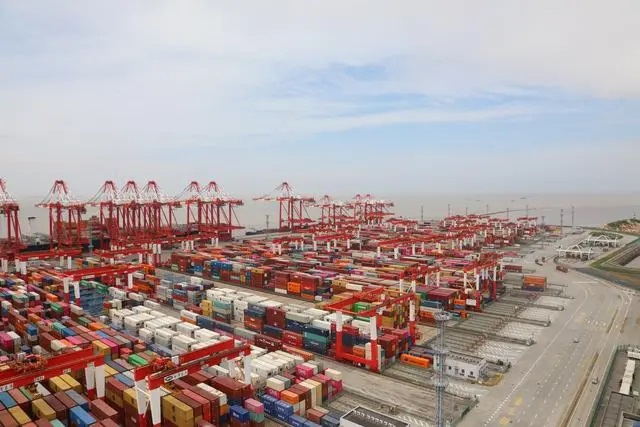 上海海关：为集成电路、生物医药、汽车制造等全产业链开通“绿色通道”