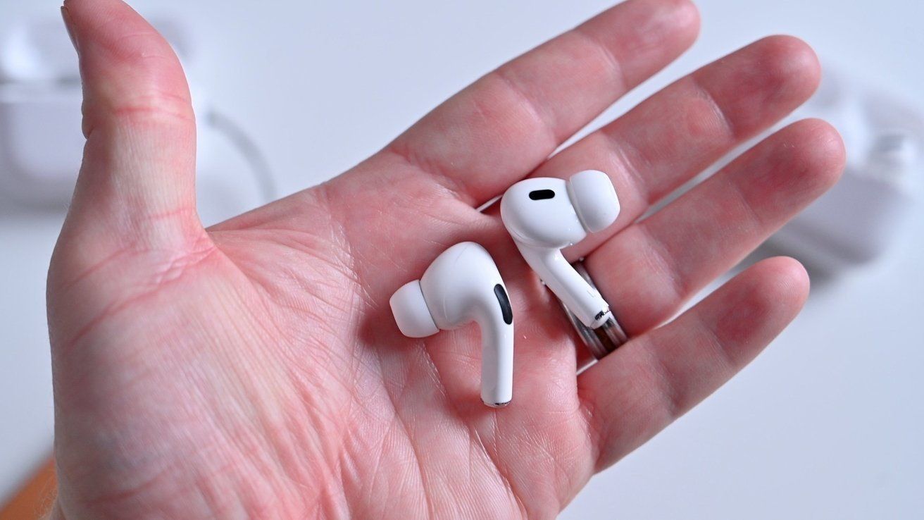 苹果 AirPods 新突破，内置摄像头，引领耳机智能交互新时代